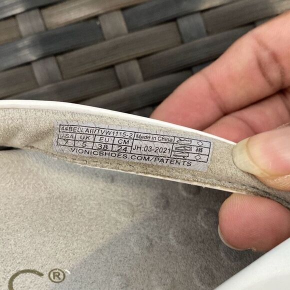 Vionic sandals, women’s size 7 - Picture 6 of 6